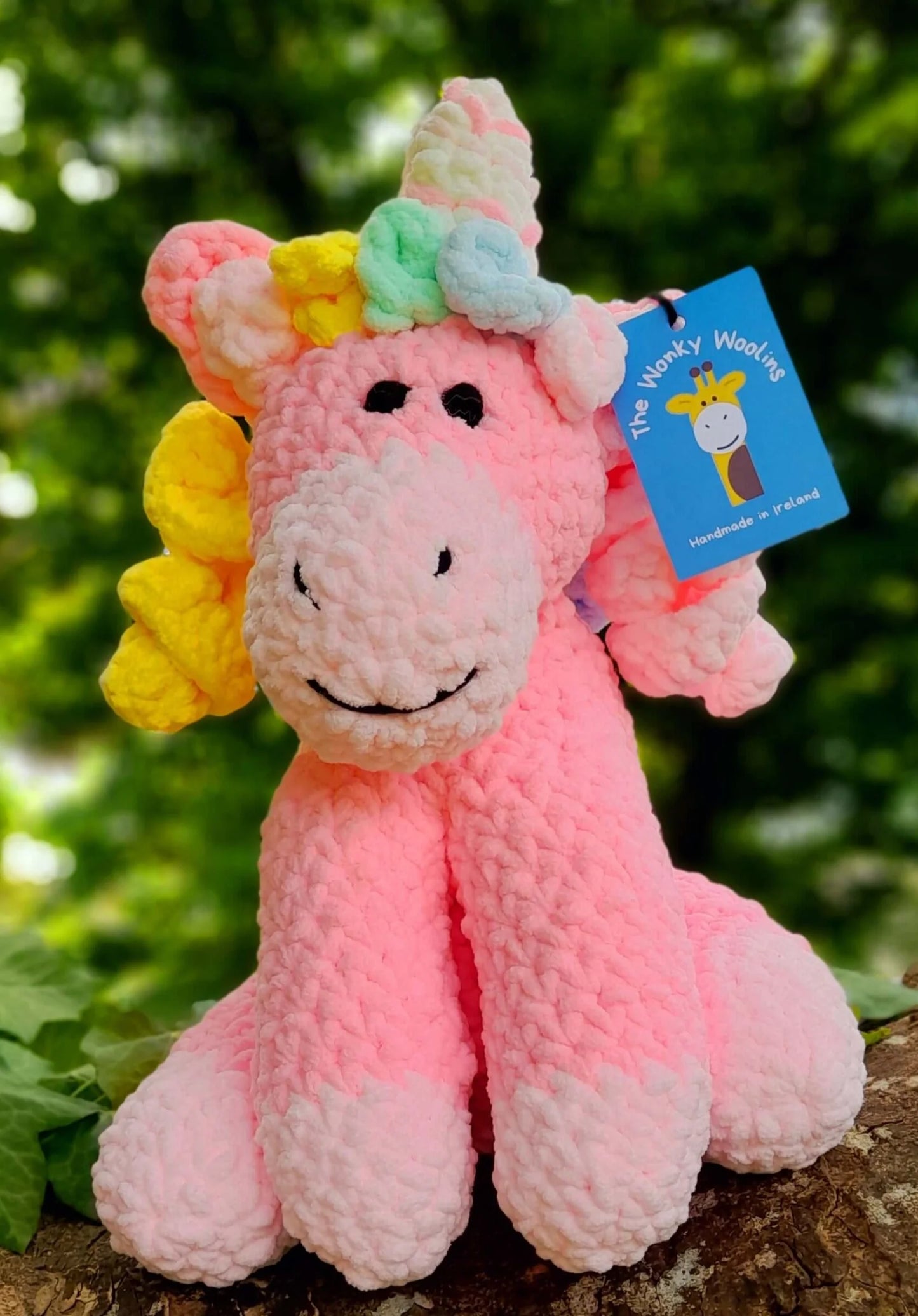 Handgemachtes Einhorn Stofftier - The Wonky Woolins