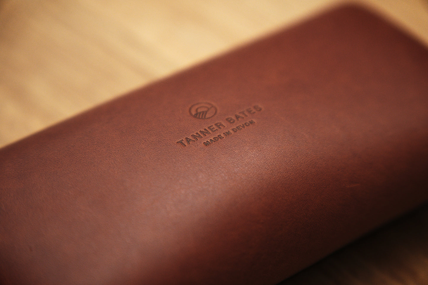 Handgefertigtes Leder-Brillenetui - Tanner Bates